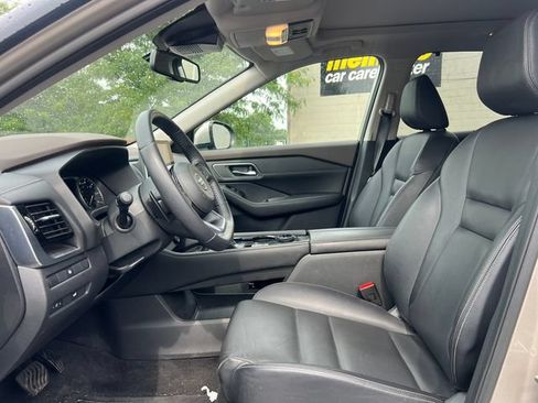 Used 2021 Nissan Rogue SL AWD/4WD image 4