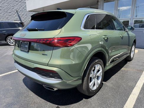 Certified 2025 Audi Q5 Premium w/ Convenience Package AWD/4WD image 7