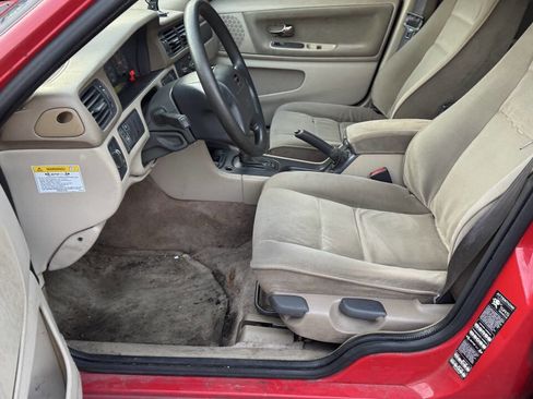 Used 1998 Volvo V70 image 14