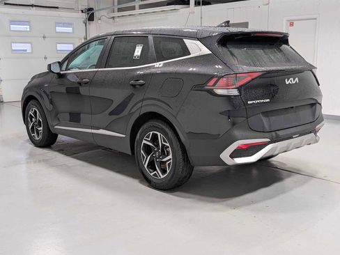 Certified 2023 Kia Sportage LX image 10