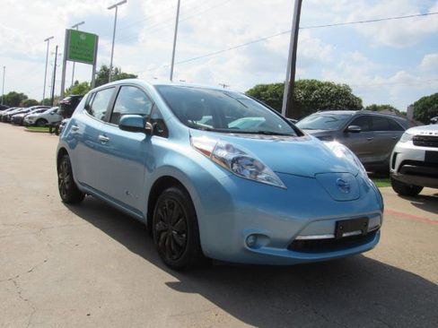 Used 2015 Nissan Leaf S w/ Charge Package image 4