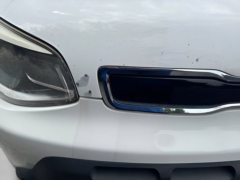 Used 2014 Kia Soul + FWD image 15