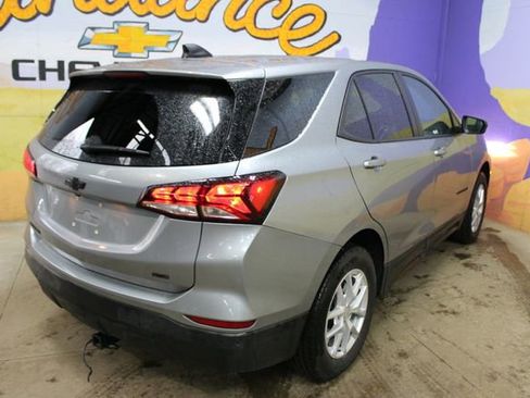 Used 2023 Chevrolet Equinox LS AWD/4WD image 8