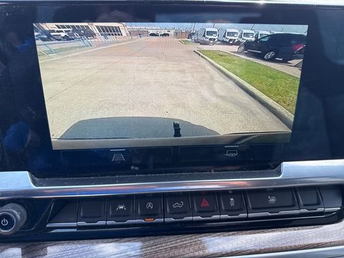 Used 2023 Chevrolet Silverado 1500 LT image 25