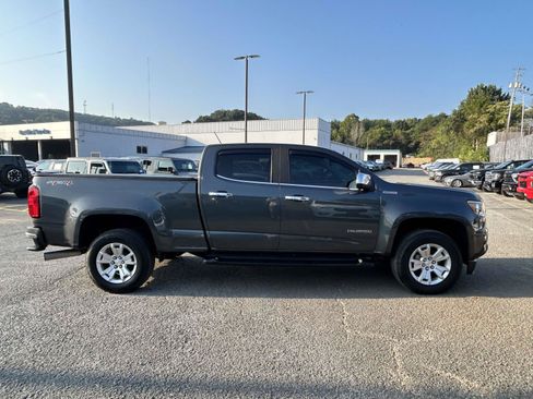 Used 2017 Chevrolet Colorado LT w/ Luxury Package, Chrome AWD/4WD image 8
