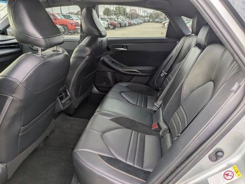 Used 2019 Toyota Avalon XSE image 27