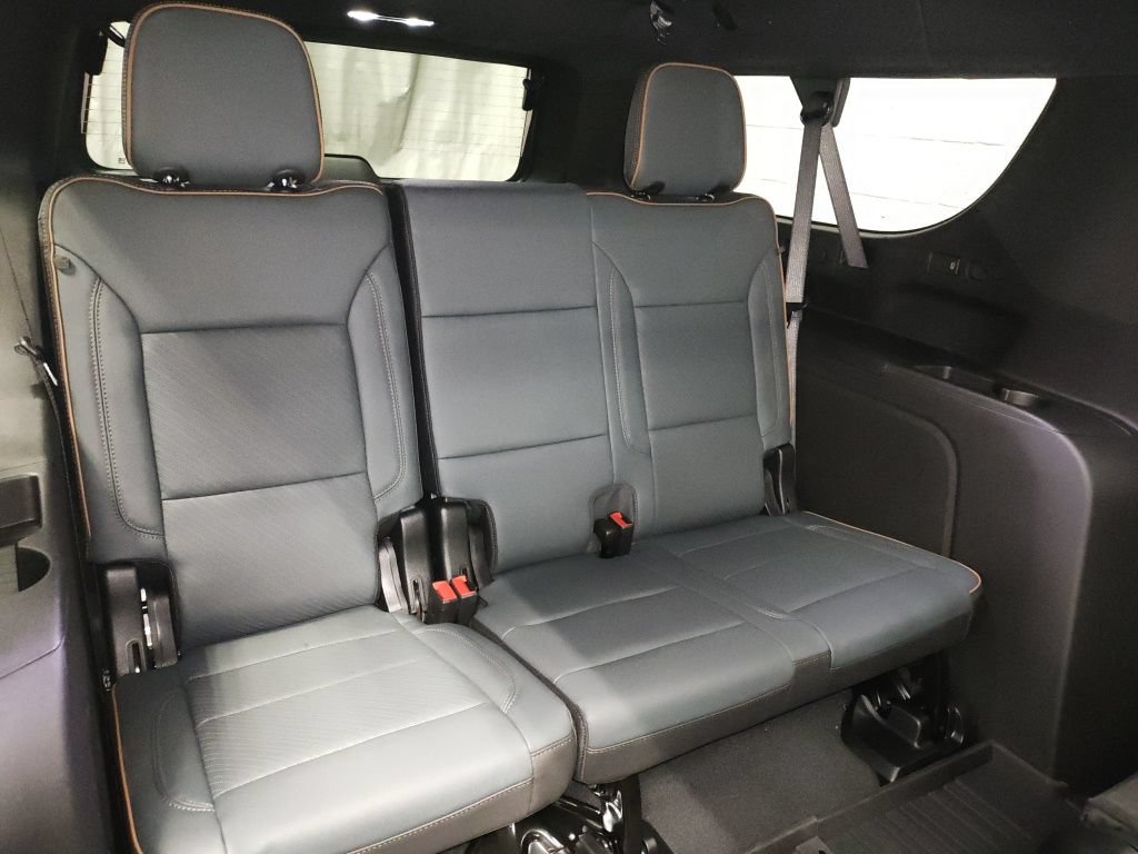 New 2026 GMC Yukon XL AT4 w/ AT4 Premium Plus Package AWD/4WD image 14