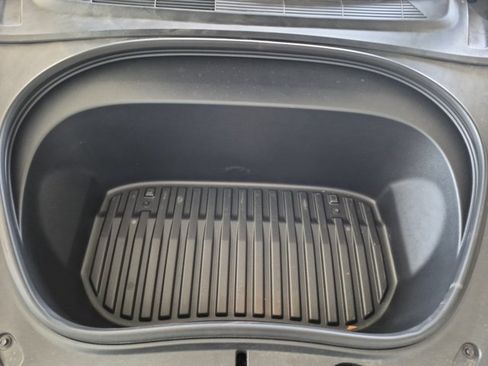 Used 2025 Tesla Model 3 Long Range RWD image 24