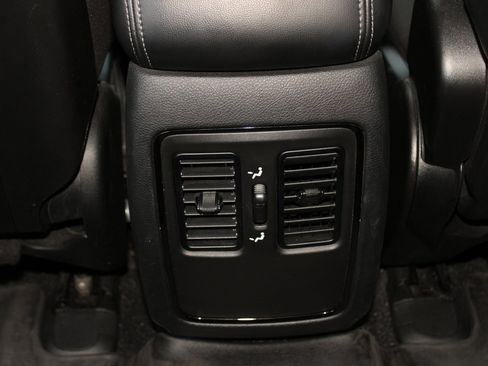 Used 2022 Dodge Durango SXT w/ Blacktop Package image 13