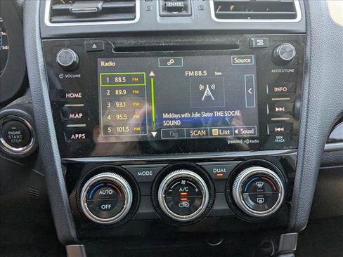 Used 2018 Subaru Forester 2.5i Touring AWD/4WD image 14
