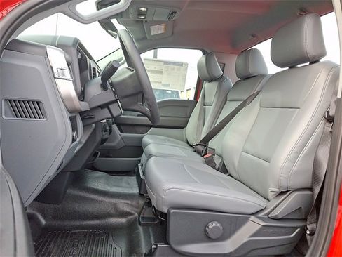 New 2026 Ford F250 XL w/ FX4 Off-Road Package image 7