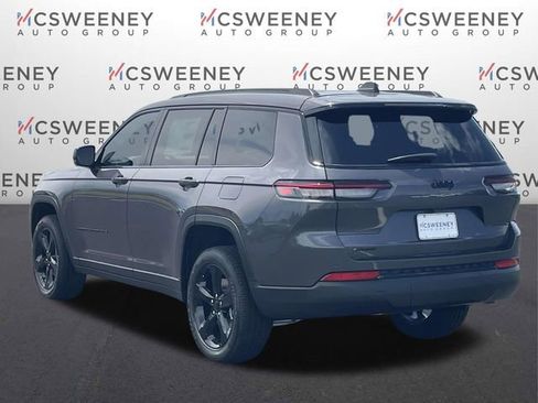 New 2025 Jeep Grand Cherokee L Laredo image 5