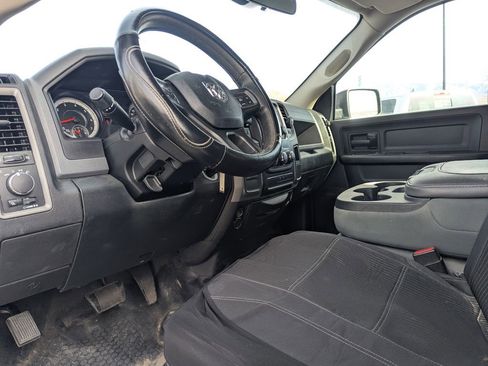 Used 2017 RAM 1500 ST image 22