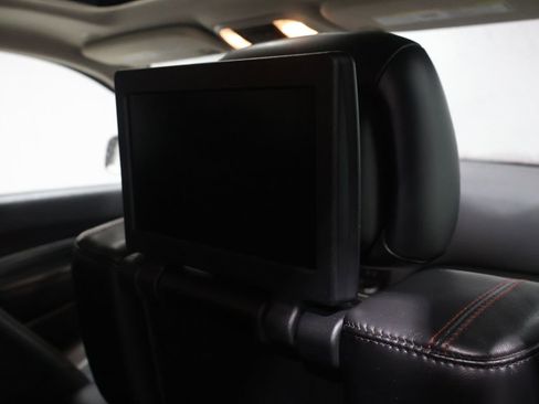 Used 2018 Dodge Durango GT image 23