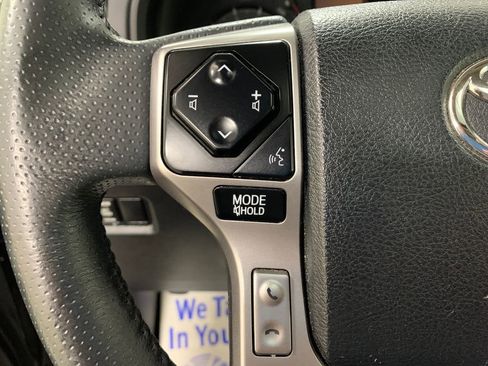 Used 2020 Toyota 4Runner SR5 Premium w/ Moonroof Package AWD/4WD image 11