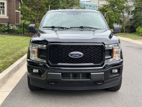 Used 2018 Ford F150 XL w/ Equipment Group 101A Mid AWD/4WD image 4
