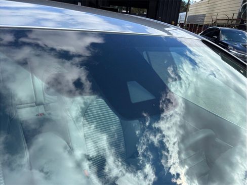 Used 2023 Toyota Camry SE image 12