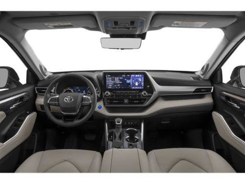 Used 2020 Toyota Highlander Platinum AWD/4WD image 11