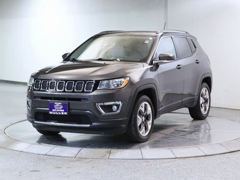 Used 2020 Jeep Compass Limited w/ Safety & Security Group image 3