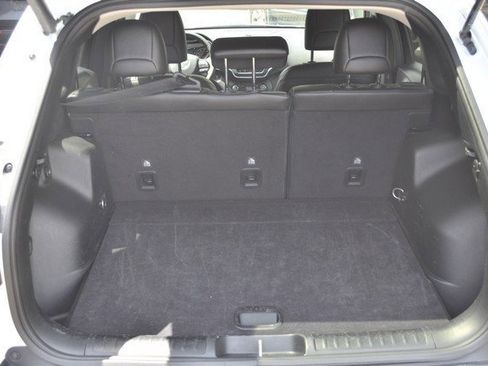 Used 2023 Jeep Cherokee Altitude Lux image 37