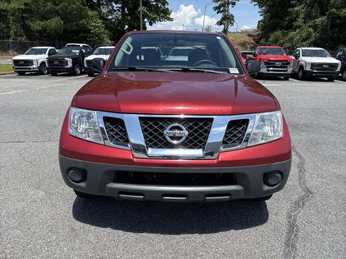 Used 2018 Nissan Frontier S RWD image 2