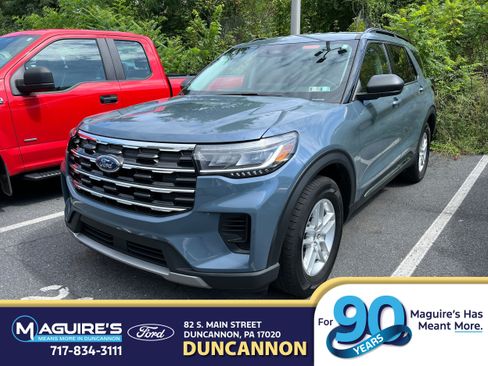 Used 2025 Ford Explorer Active AWD/4WD image 1