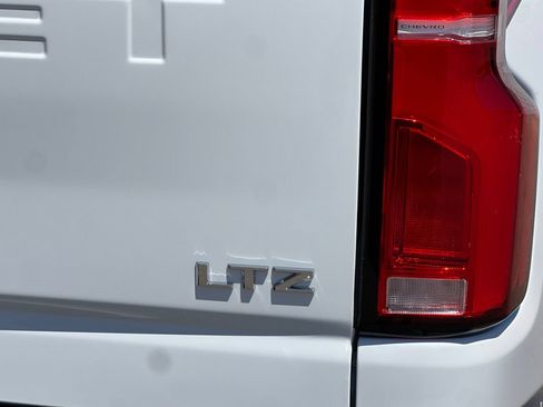 New 2026 Chevrolet Silverado 2500 LTZ w/ LTZ Premium Package AWD/4WD image 21