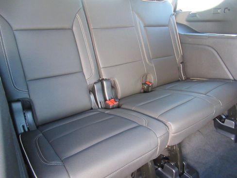 Used 2025 Chevrolet Tahoe Premier w/ Sun And Tow Package AWD/4WD image 38