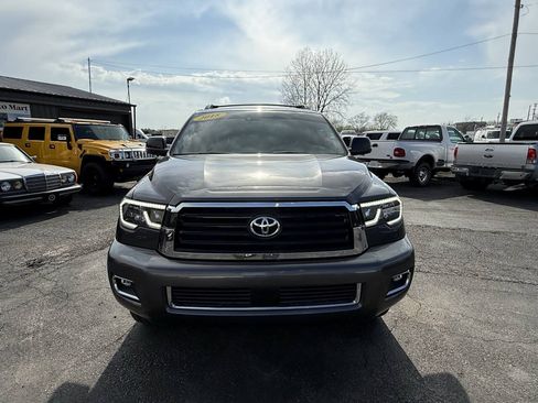 Used 2018 Toyota Sequoia TRD Sport AWD/4WD image 8
