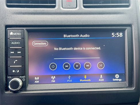 Used 2019 Nissan Versa SV image 15