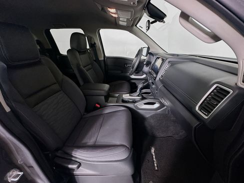 Used 2024 Nissan Frontier SV w/ Technology Package RWD image 30