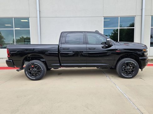 New 2026 RAM 2500 Big Horn AWD/4WD image 2
