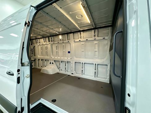 New 2025 Mercedes-Benz Sprinter 3500 image 24