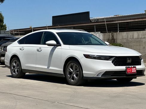 Used 2024 Honda Accord EX image 10