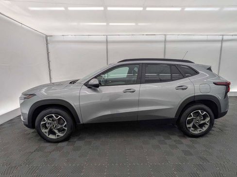 New 2026 Chevrolet Trax LT w/ Driver Confidence Package image 3