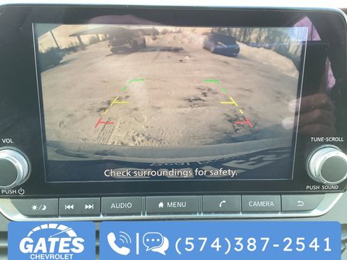 Used 2025 Nissan Altima 2.5 SV image 19