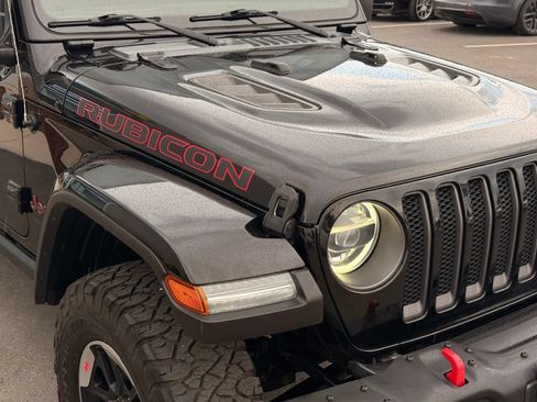 Used 2021 Jeep Wrangler Unlimited Rubicon AWD/4WD image 32
