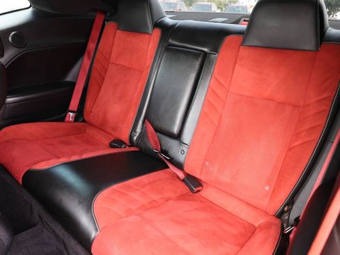 Used 2017 Dodge Challenger SRT Hellcat RWD image 16
