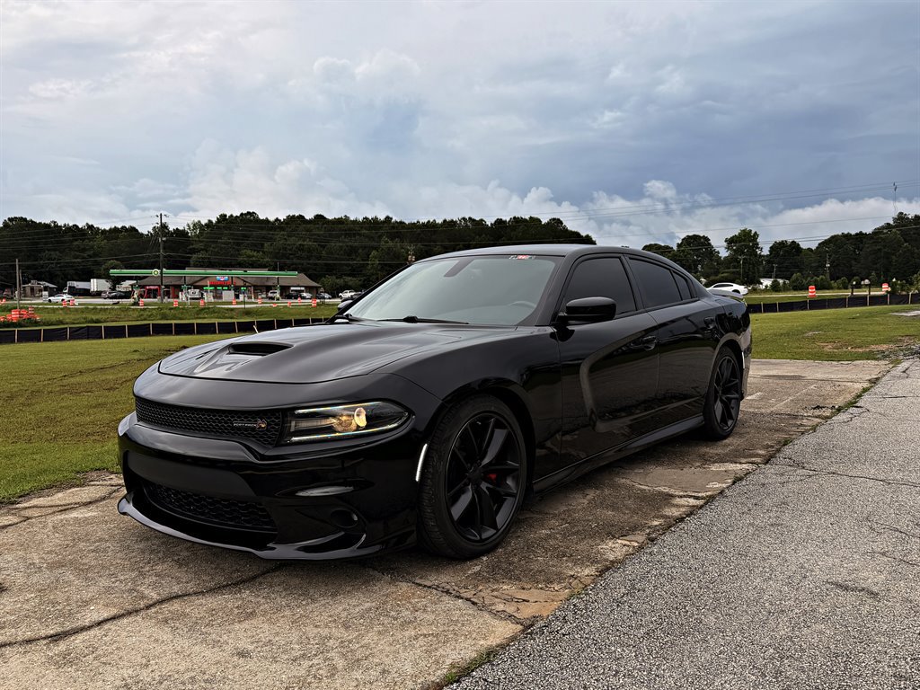 Used 2016 Dodge Charger R/T Scat Pack RWD image 1