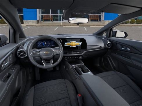 New 2026 Chevrolet Equinox EV LT image 15