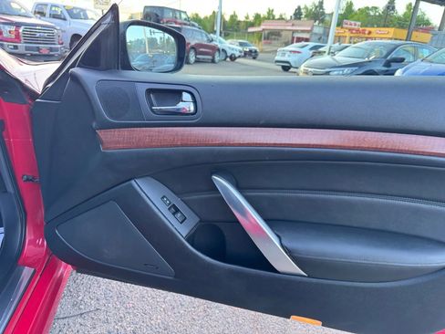 Used 2009 INFINITI G37 x Coupe w/ Premium Pkg image 17