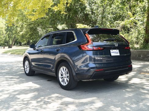 Used 2024 Honda CR-V EX image 7
