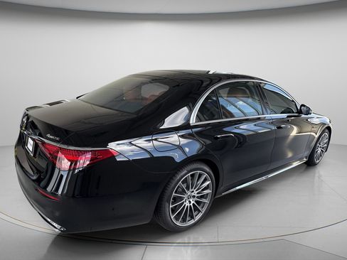 Certified 2026 Mercedes-Benz S 580 4MATIC Sedan image 5