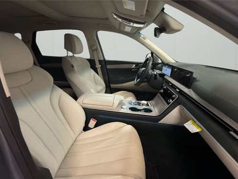 Used 2026 Genesis GV80 2.5T Select AWD/4WD image 13