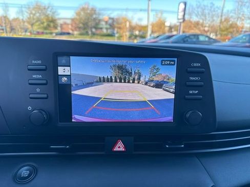 Certified 2025 Hyundai Elantra Sport image 20