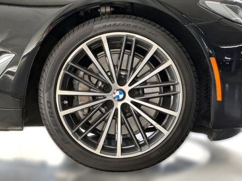 Used 2021 BMW 530i w/ Convenience Package RWD image 11