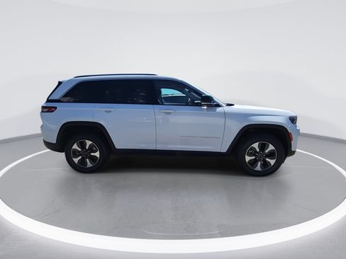 Certified 2024 Jeep Grand Cherokee Limited 4xe AWD/4WD image 9