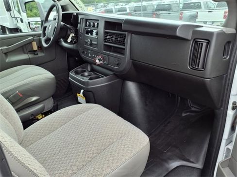 New 2025 Chevrolet Express 3500 w/ Power Convenience Package image 8
