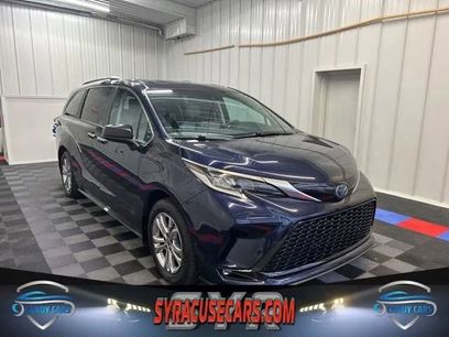 Used 2022 Toyota Sienna XSE