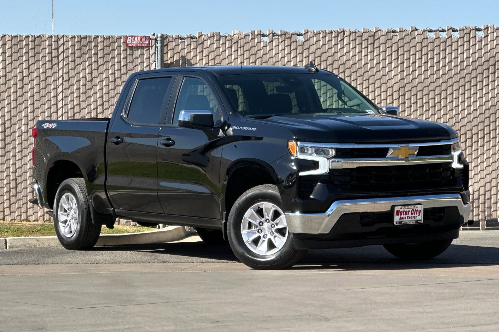 Certified 2026 Chevrolet Silverado 1500 LT AWD/4WD image 2